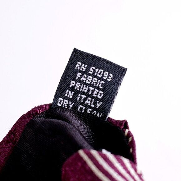 Croft & Barrow Abstract Jacquard Purple Print Wide Silk Tie - Picture 5 of 7